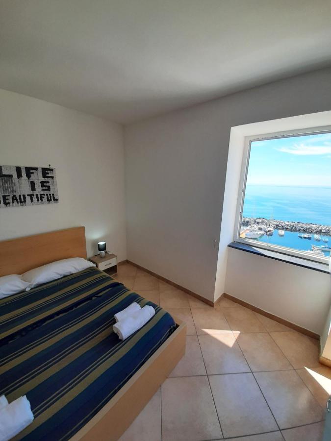 La Procidana House - Corricella Exlusive Terrace Villa Dış mekan fotoğraf