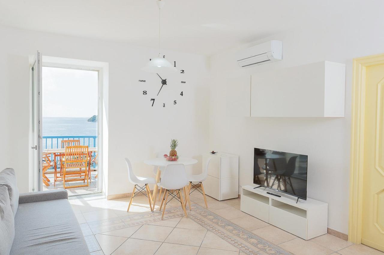 La Procidana House - Corricella Exlusive Terrace Villa Dış mekan fotoğraf